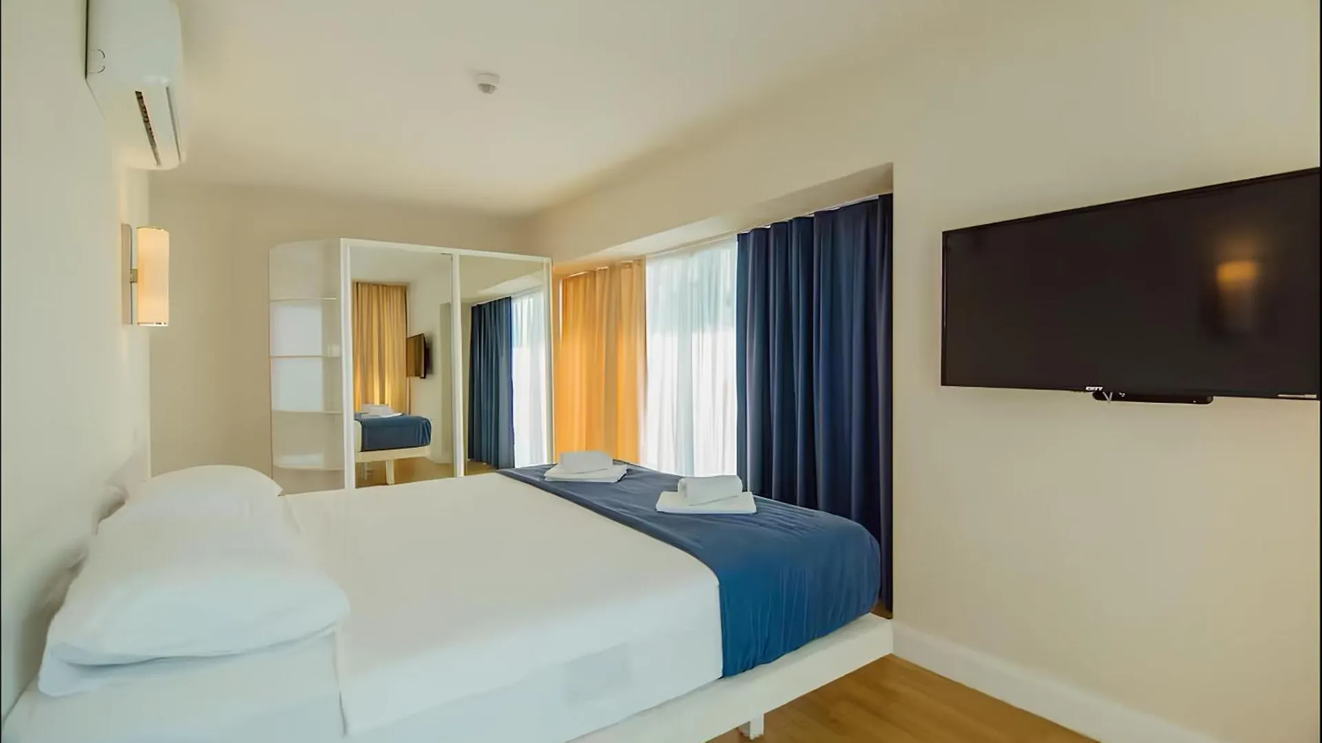 Orbi City Luxury Suite Apartment Batumi