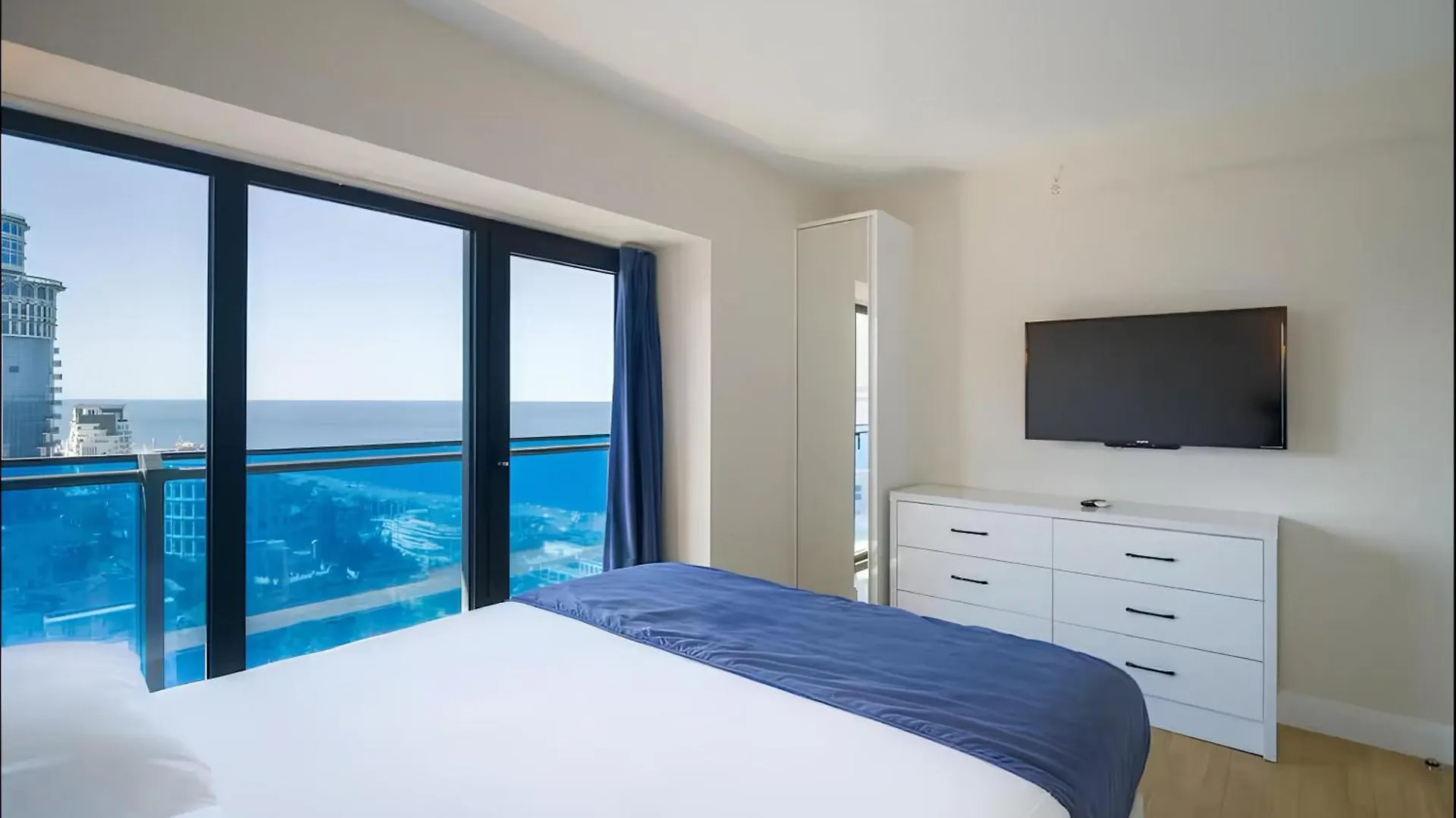 Apartment Orbi City Luxury Suite Georgia