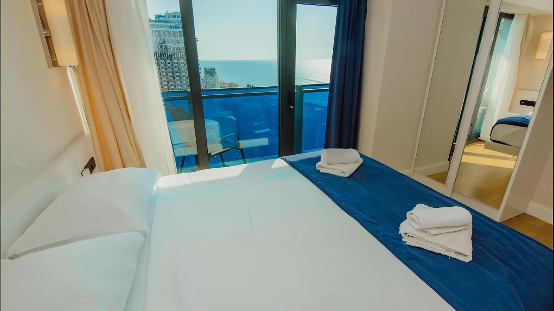 Orbi City Luxury Suite