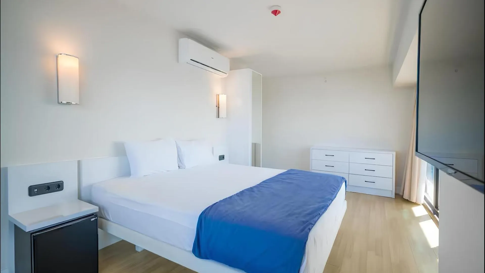 Panorama King Suite & Sea View Batumi
