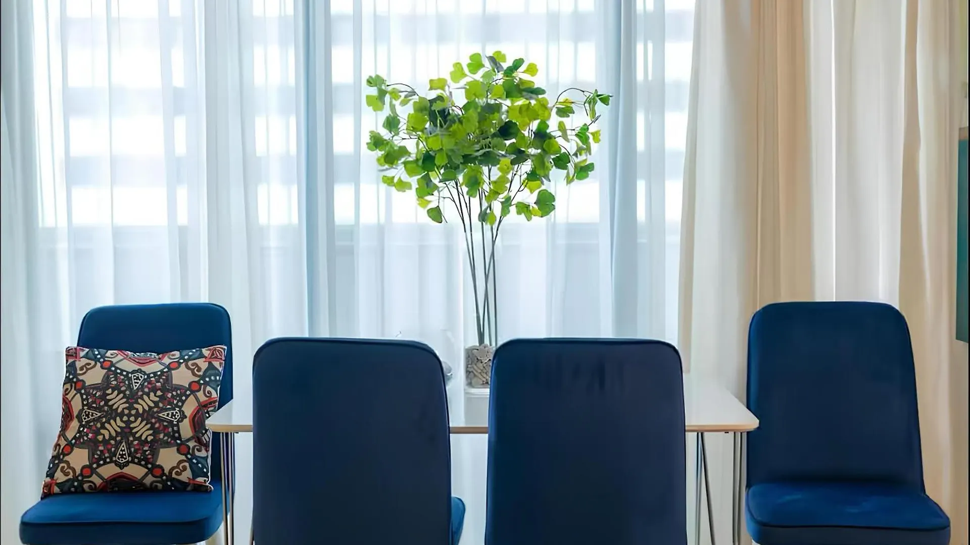 Orbi City Luxury Suite